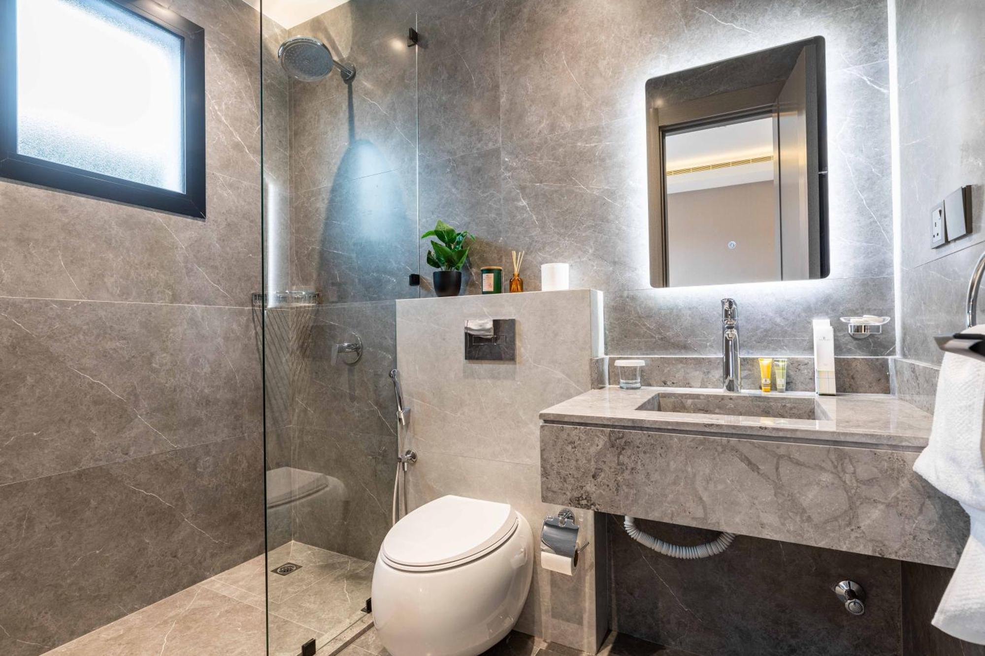 Luxury In Al Yasmin Apartment
