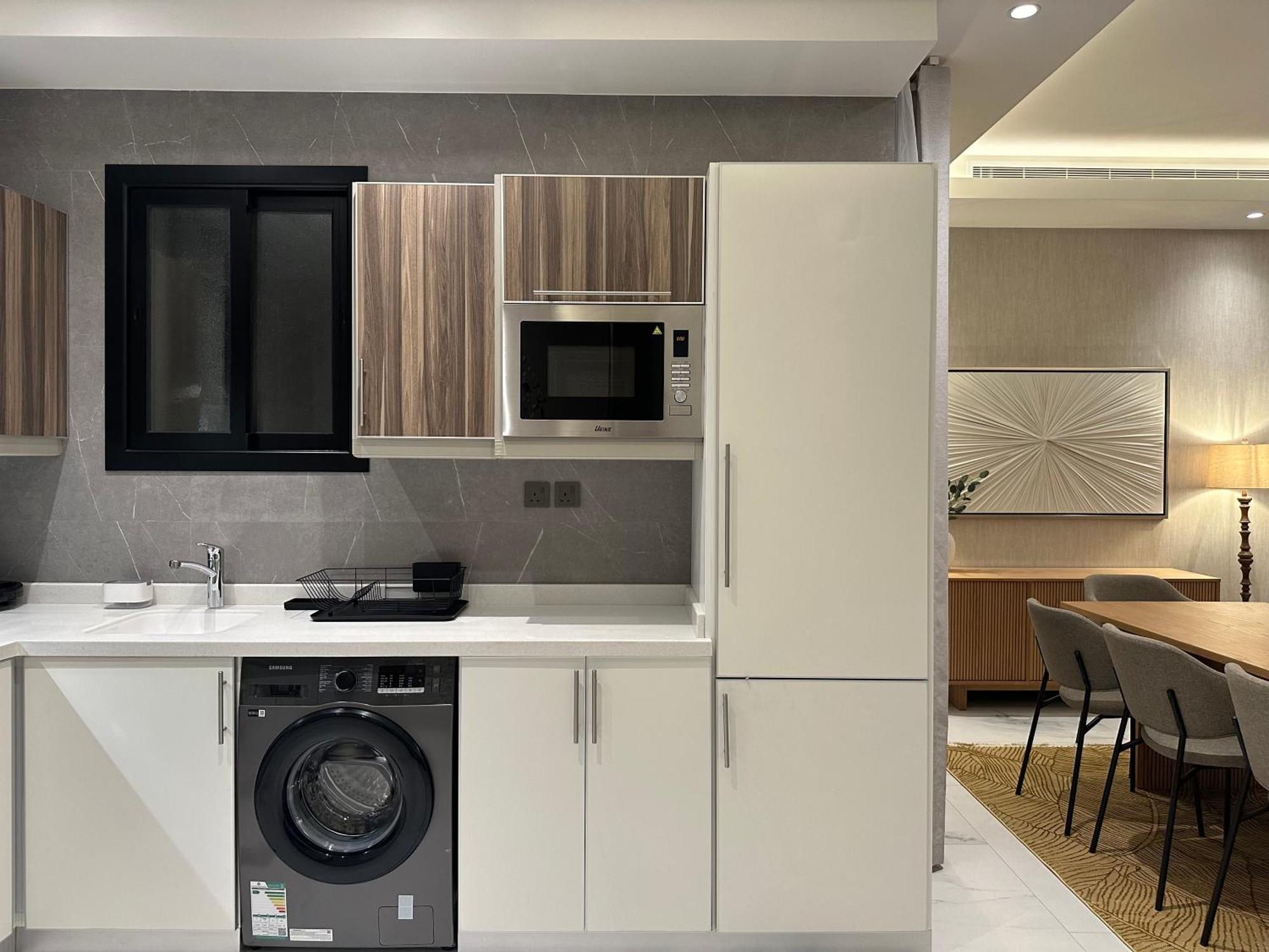 Luxury In Al Yasmin Apartment *