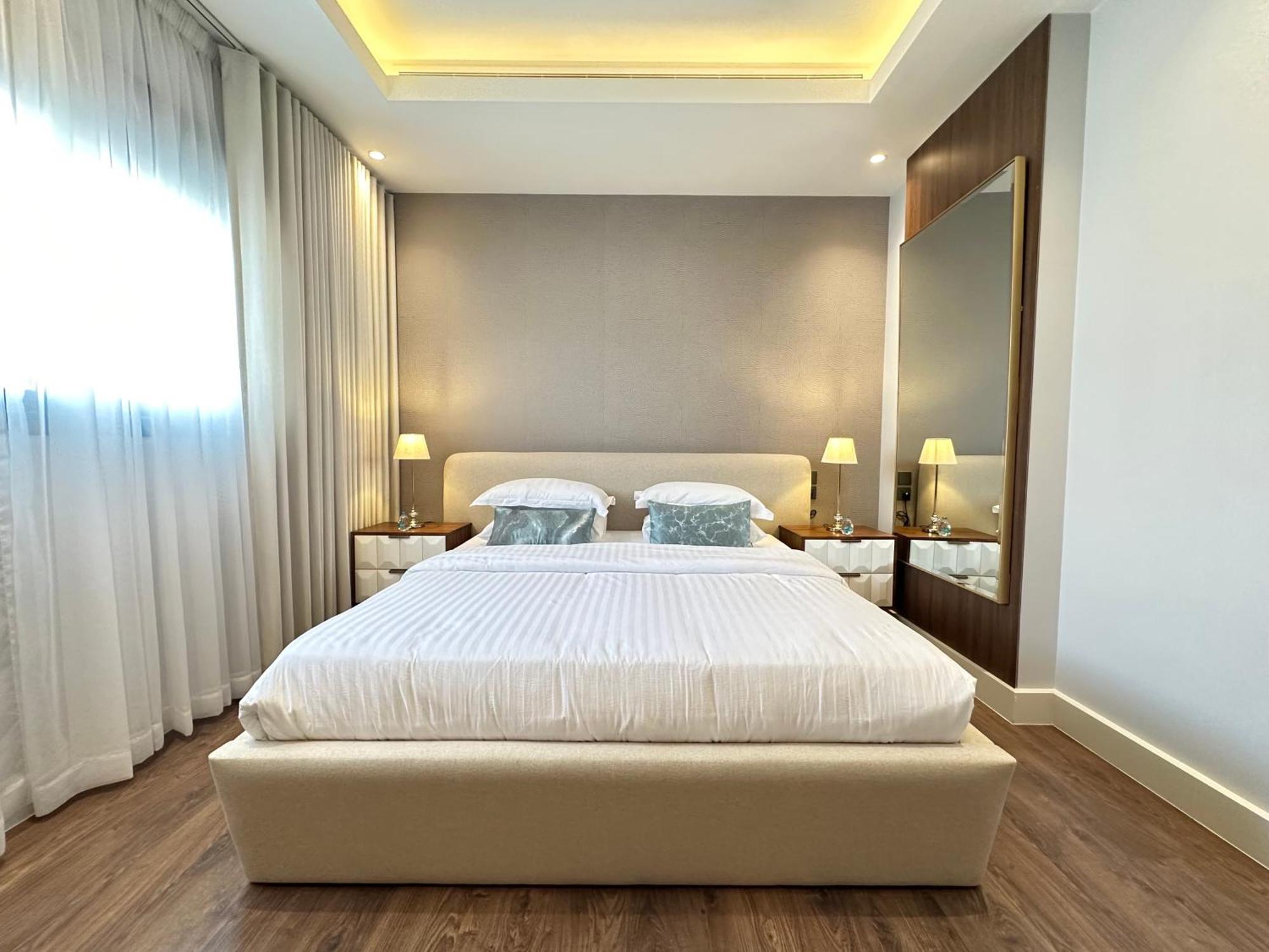 Apartment Luxury In Al Yasmin