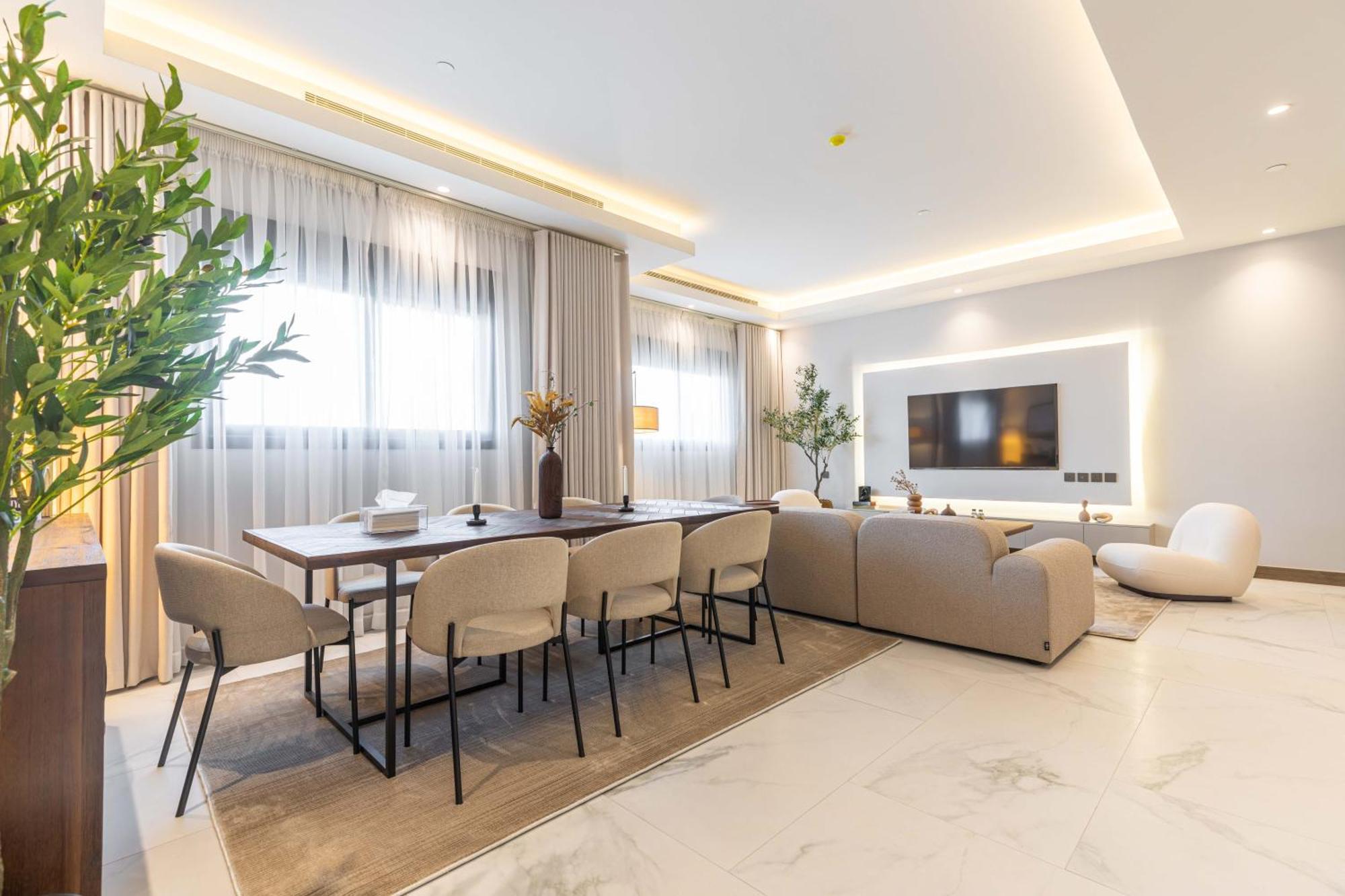 Luxury In Al Yasmin Apartment *