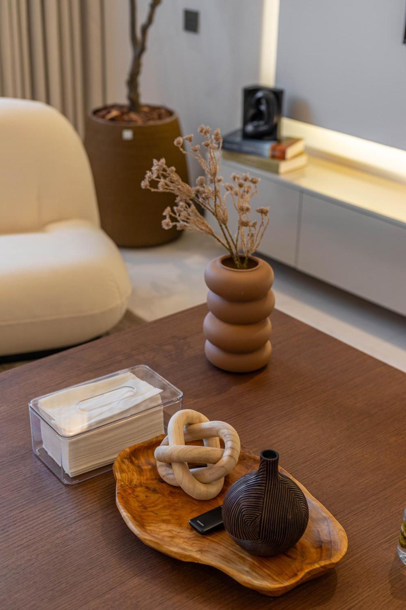 Luxury In Al Yasmin *