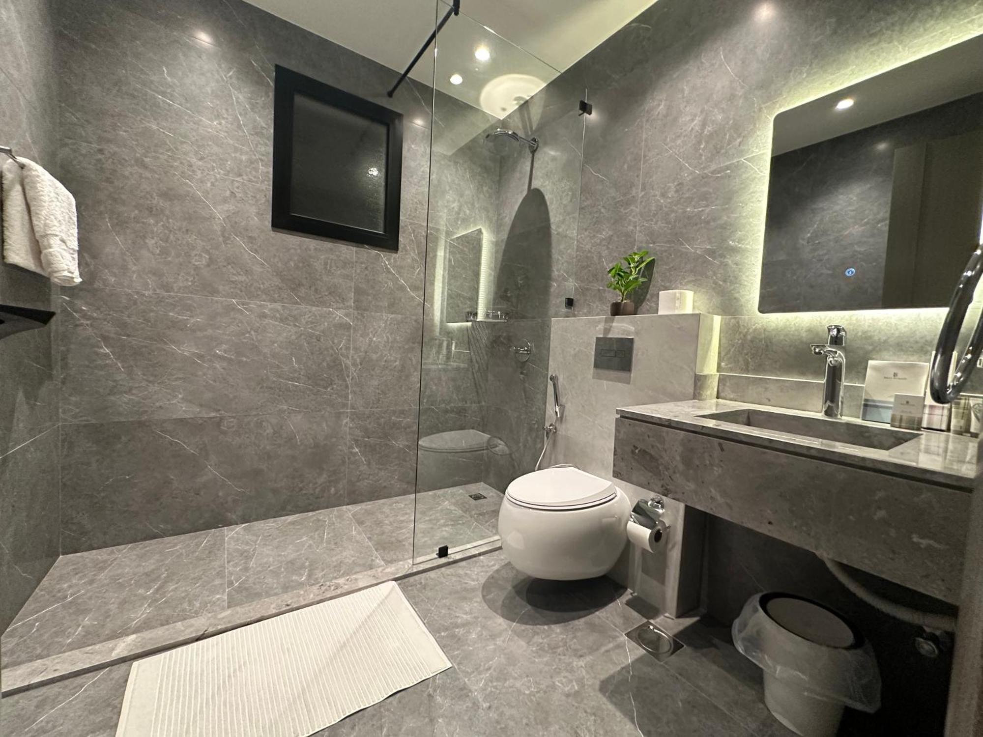 Luxury In Al Yasmin Apartment *