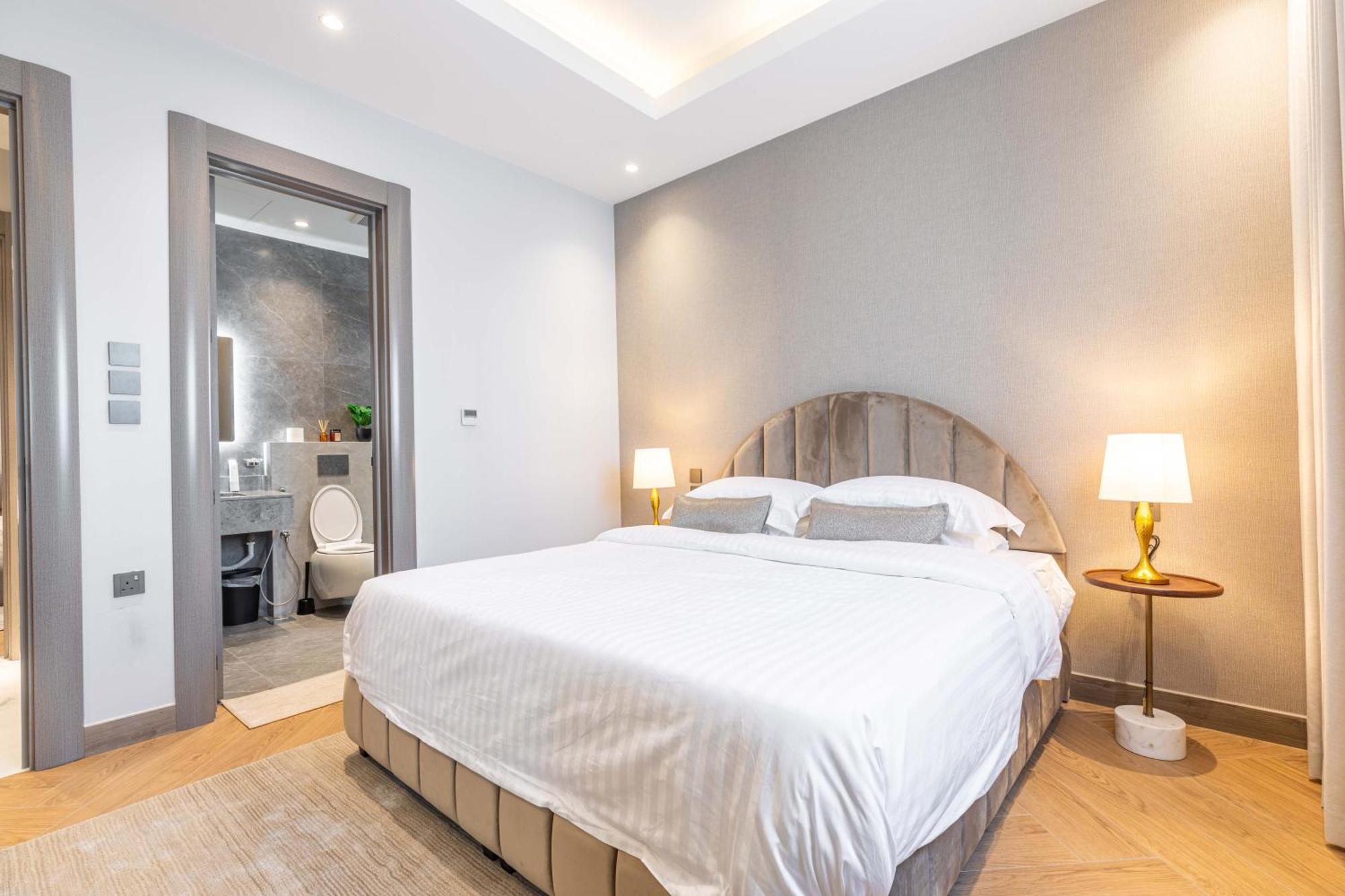 Luxury In Al Yasmin