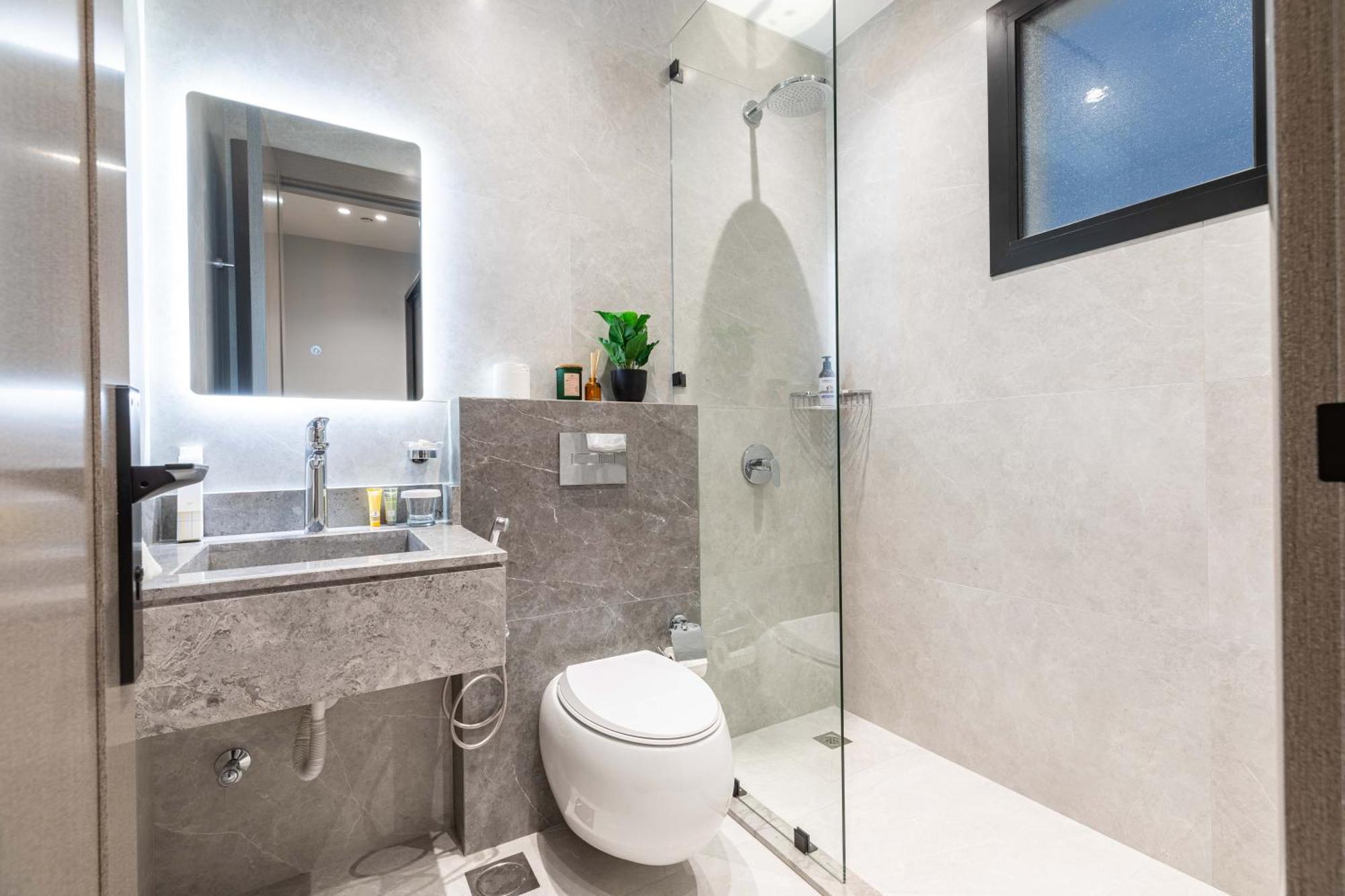 Luxury In Al Yasmin شقة